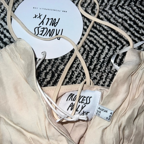 Princess Polly cream top - Picture 2 of 4